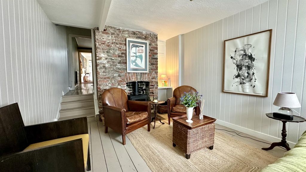 Property photo 1 of 38