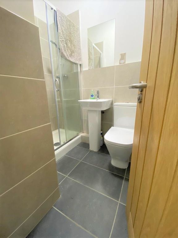 Property photo 1 of 3