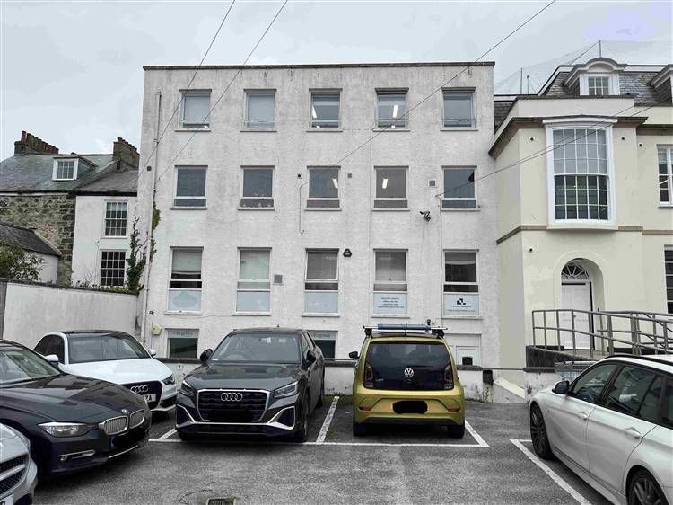 Property photo 2 of 9