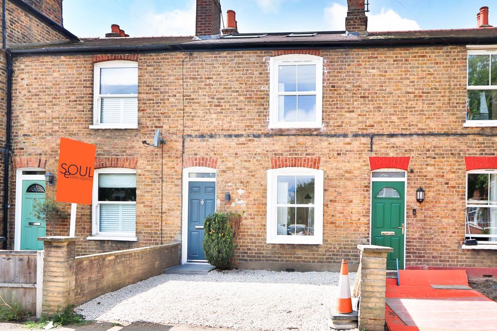 Property photo 1 of 10
