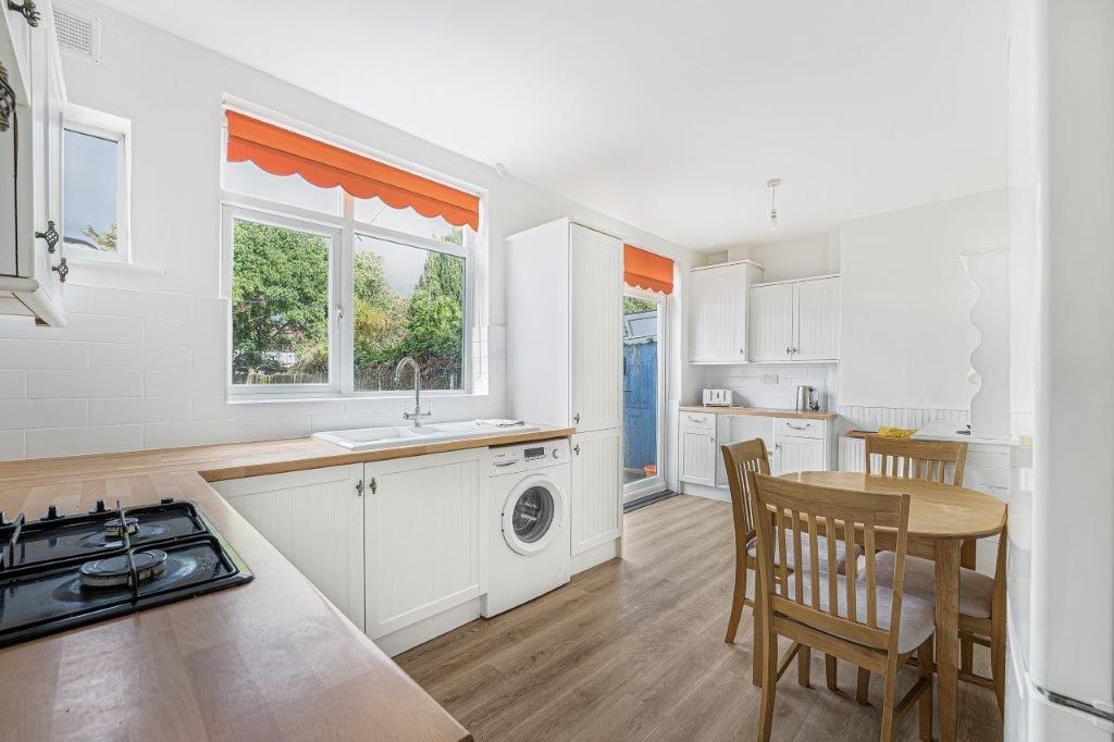 Property photo 2 of 15 Dsc00690