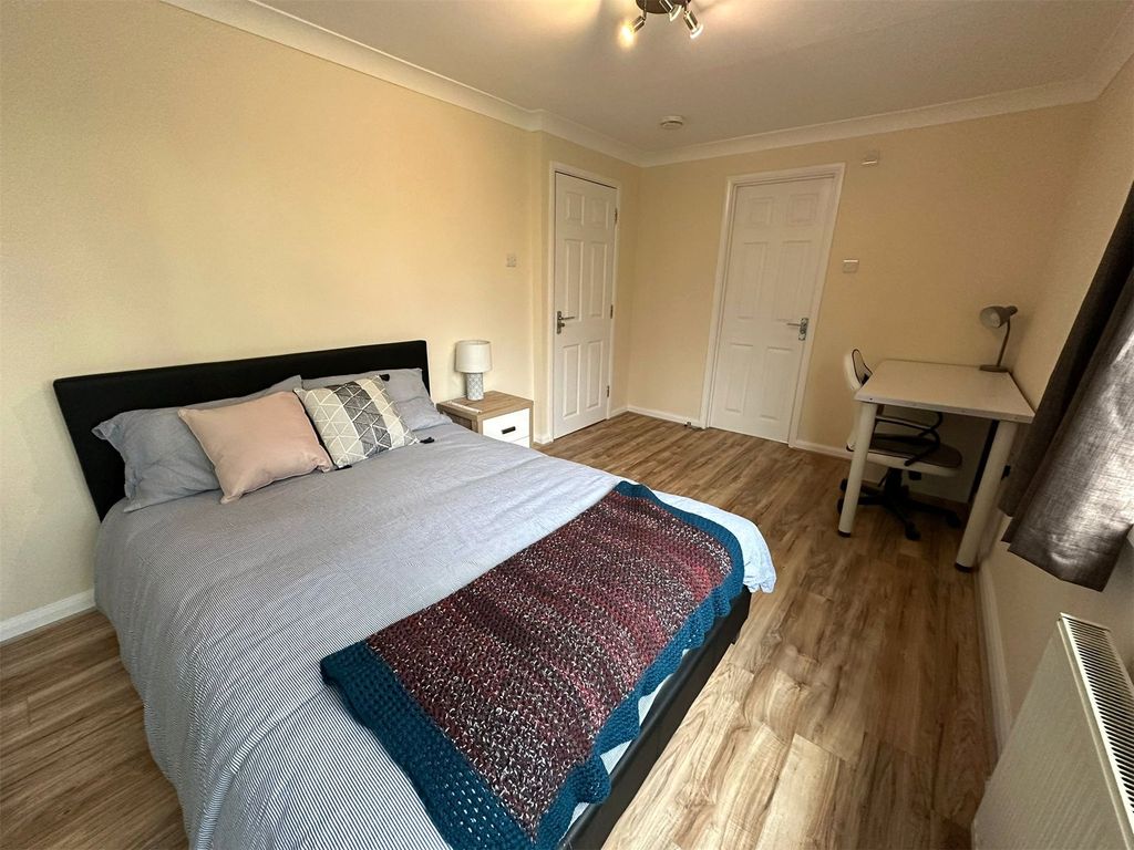 Property photo 1 of 8 Picture No. 08