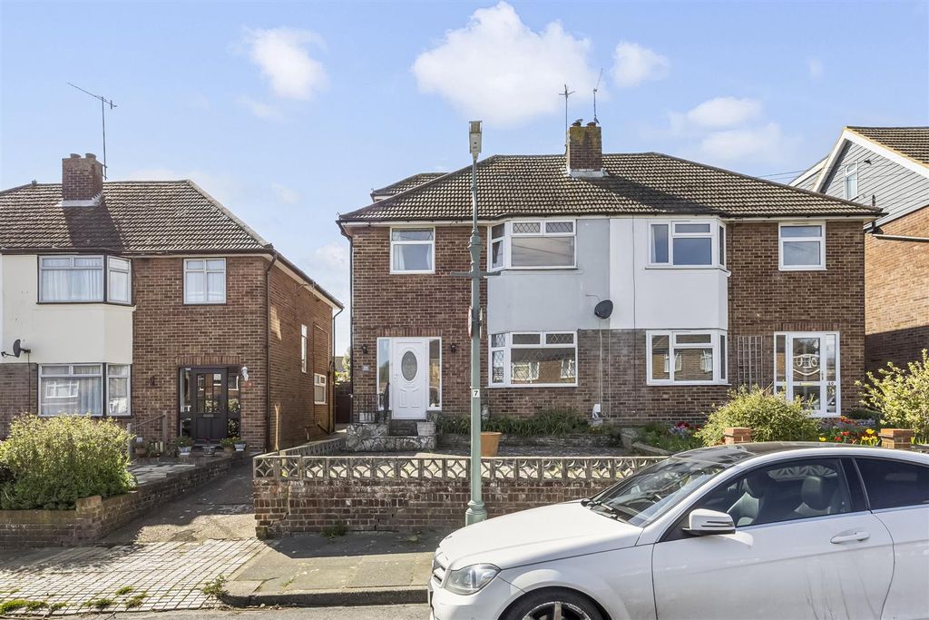 Property photo 1 of 19 Front