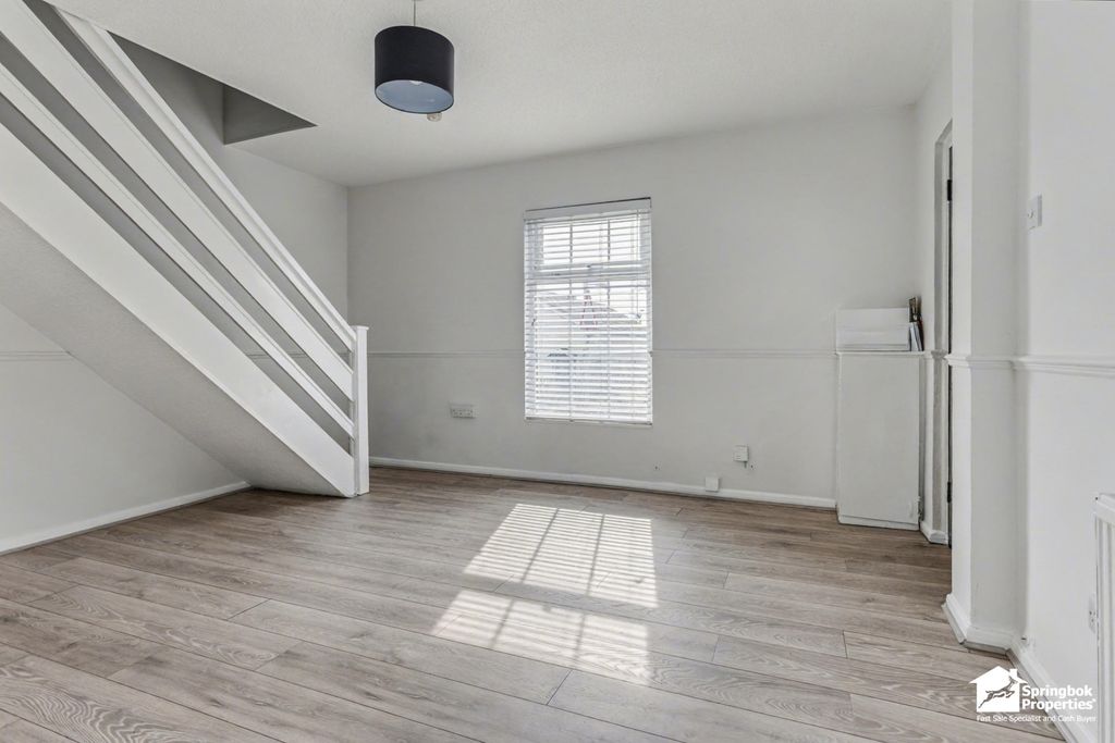 Property photo 3 of 14 Image 2