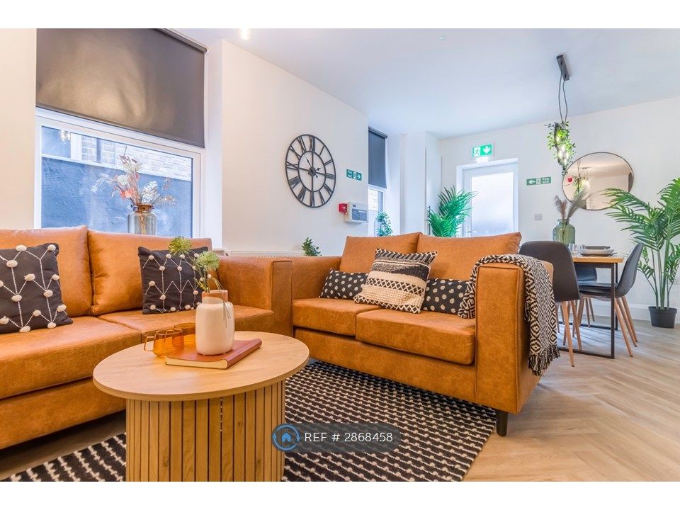 Property photo 1 of 31