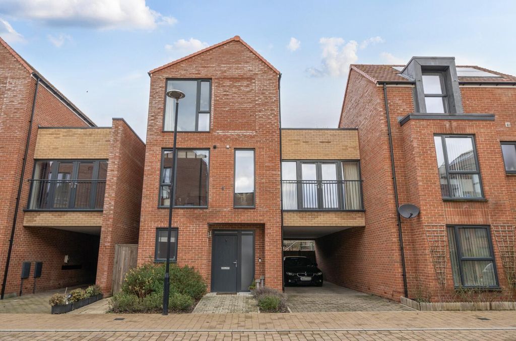 Property photo 1 of 22 1401859-1-696F52Ba567E5.Jpg