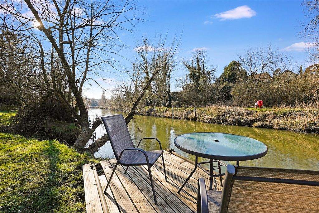 Property photo 3 of 40 Private Mooring