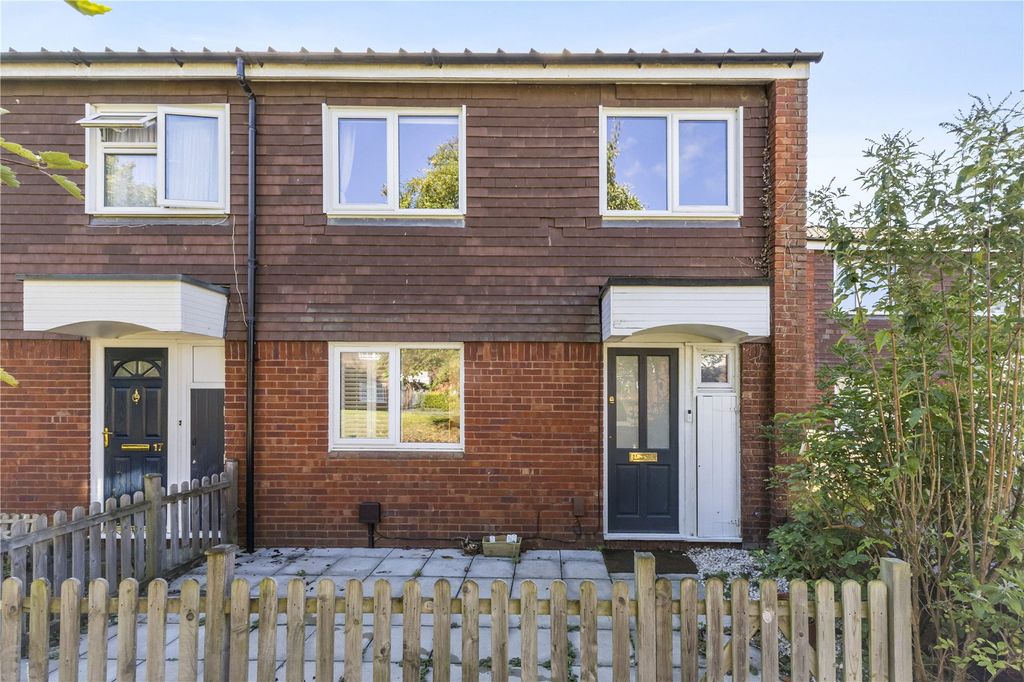 Property photo 1 of 10 Frontage