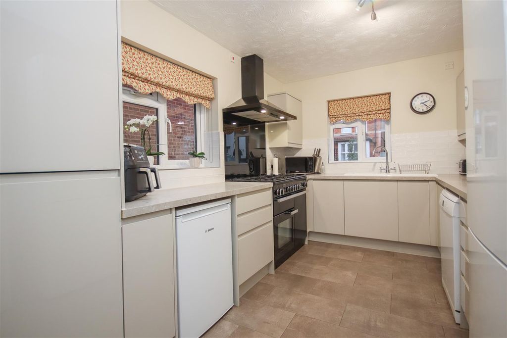 Property photo 3 of 18 Img_1235.Jpg