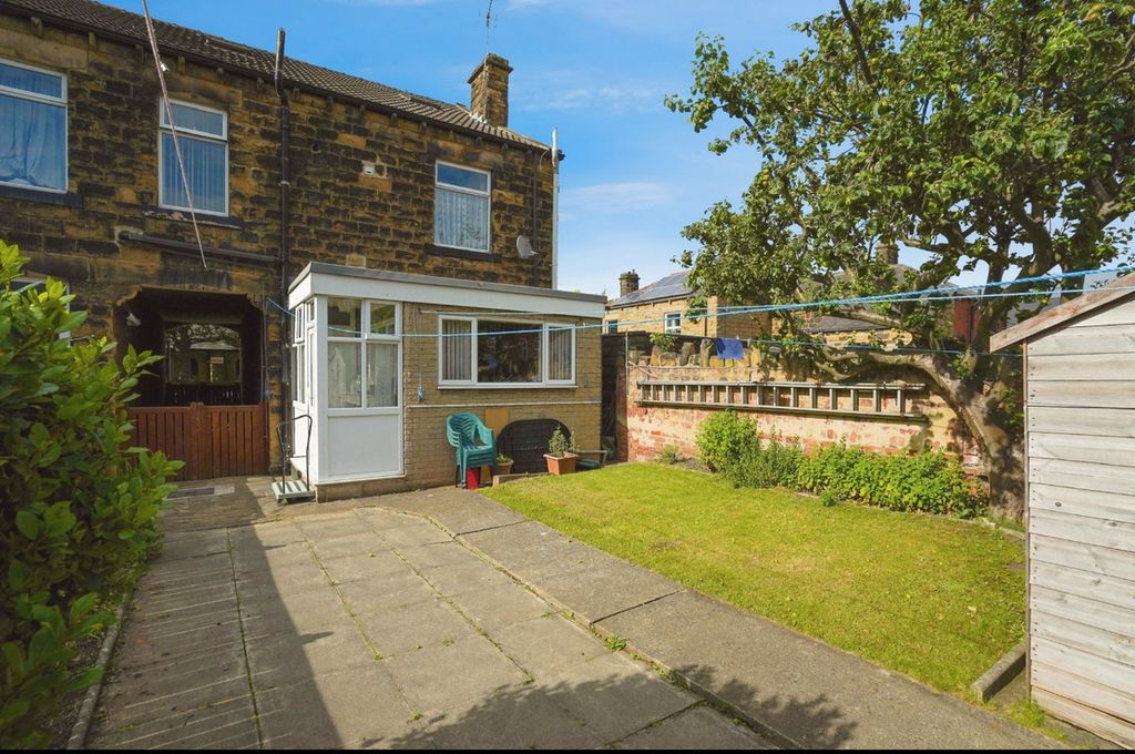 Property photo 2 of 16