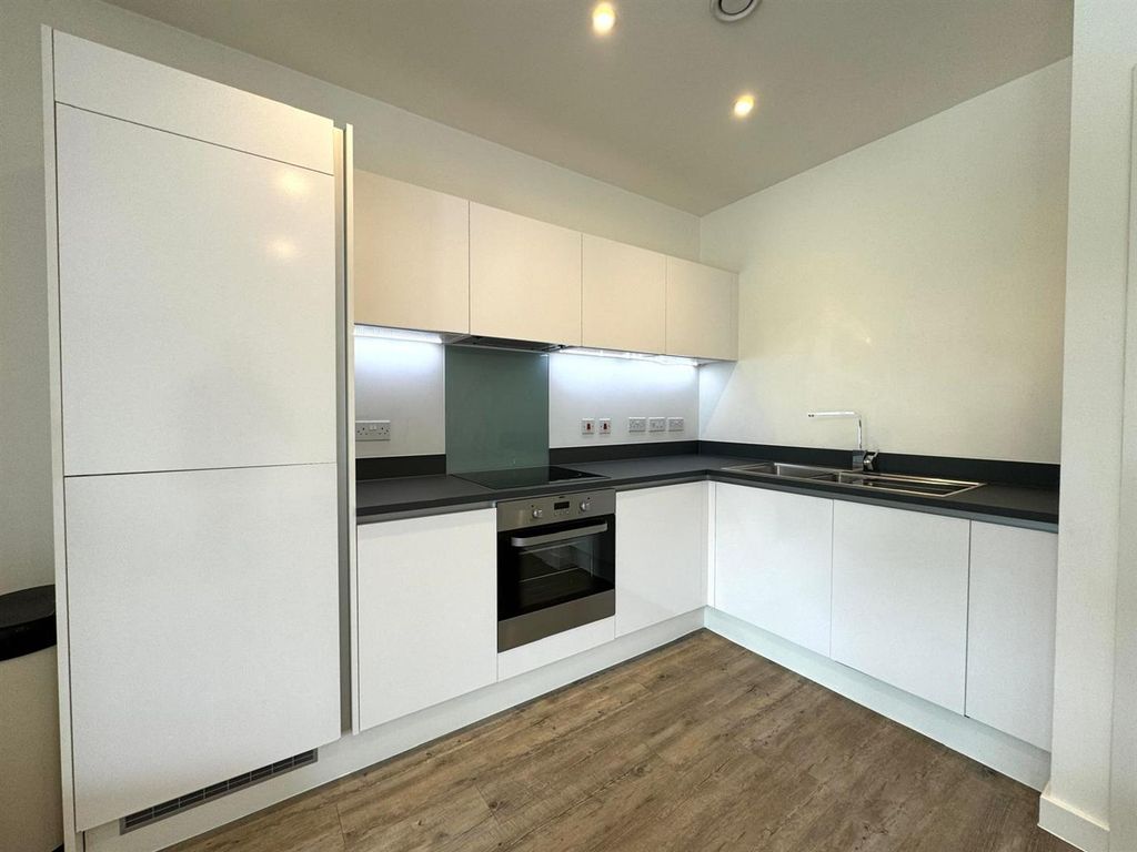 Property photo 2 of 12 F784Fee1-Be91-41c1-9F0d-B71798Fd1c41.Jpg