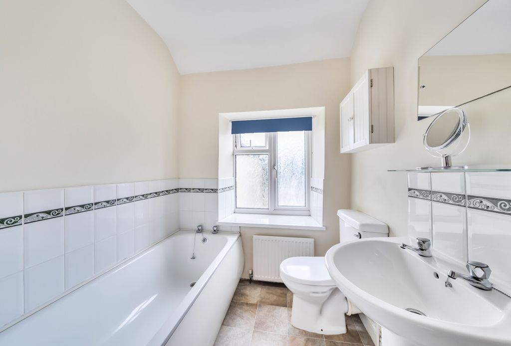Property photo 3 of 15 1470607-15-6A2051...