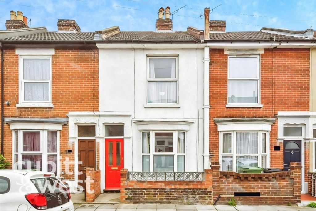 Property photo 1 of 9