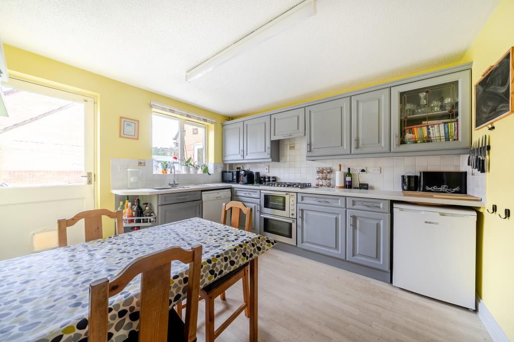 Property photo 2 of 22 Kitchen