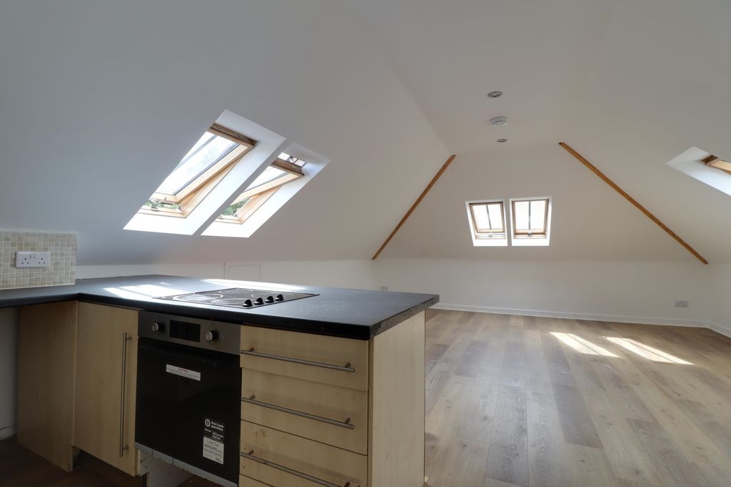 Property photo 2 of 9 Kitchen Area