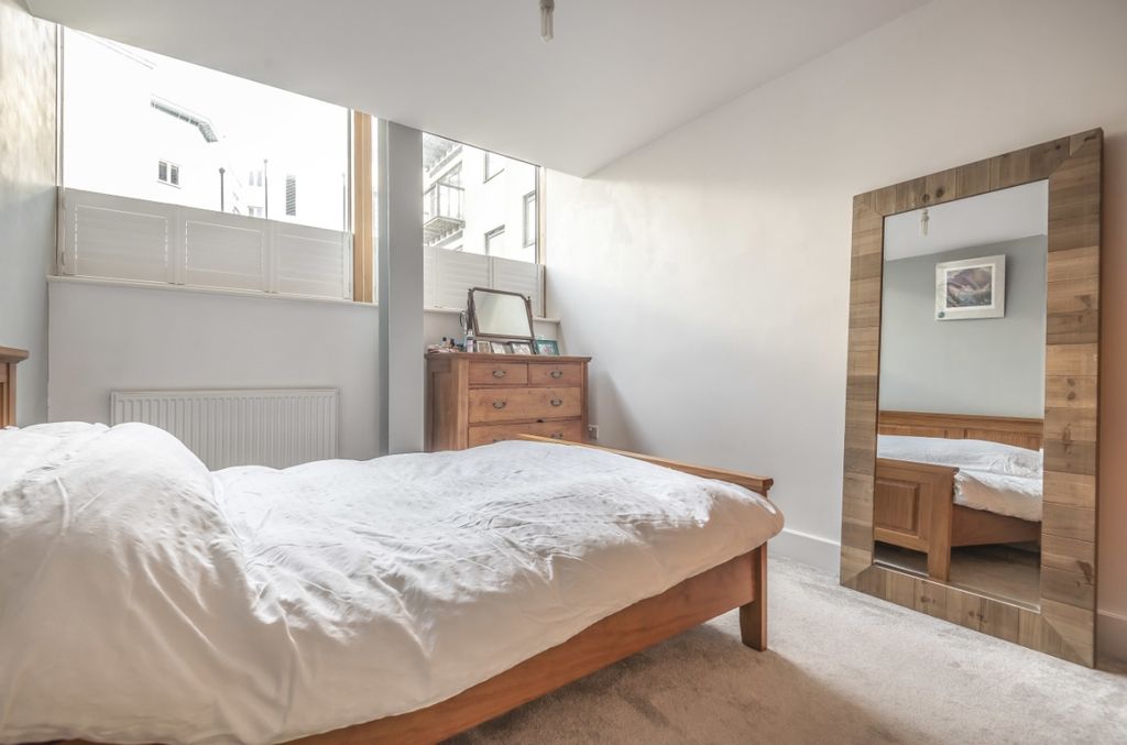 Property photo 3 of 5 569962 (4)