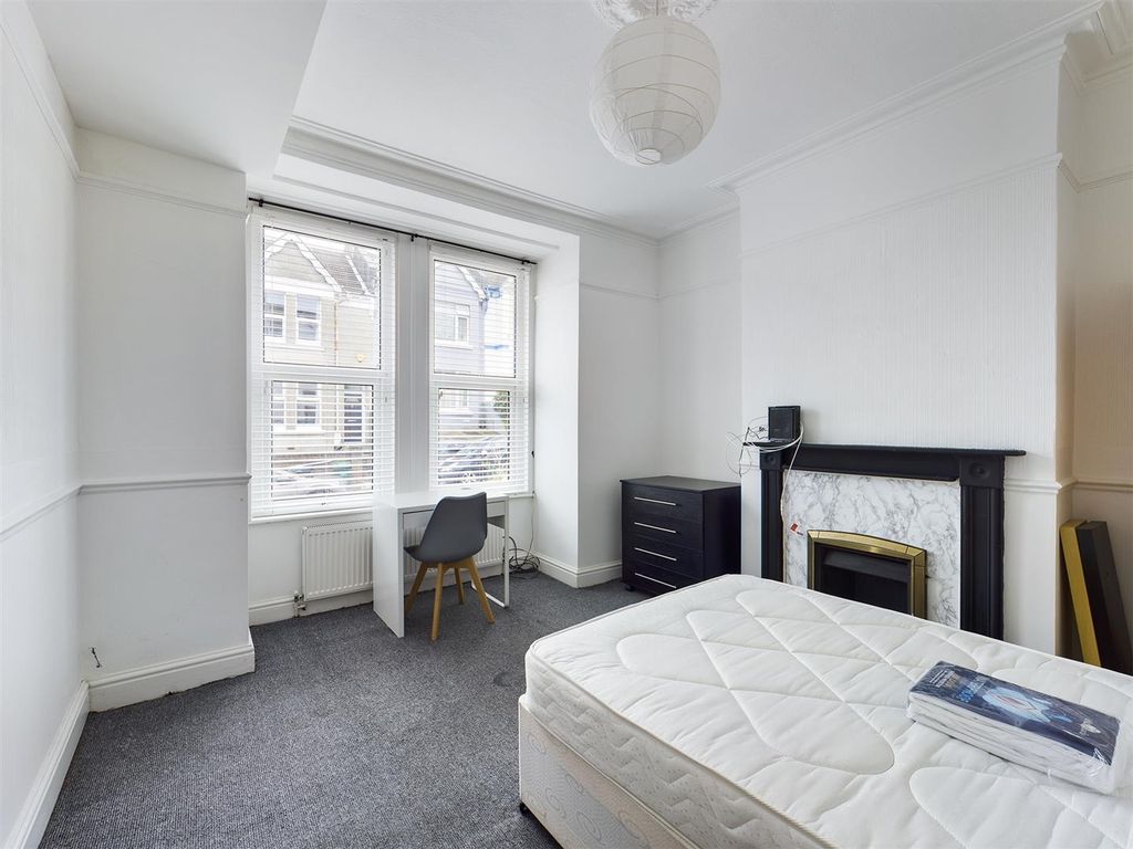 Property photo 3 of 12 Cam00771P1-Pr0153-Still01.Jpg