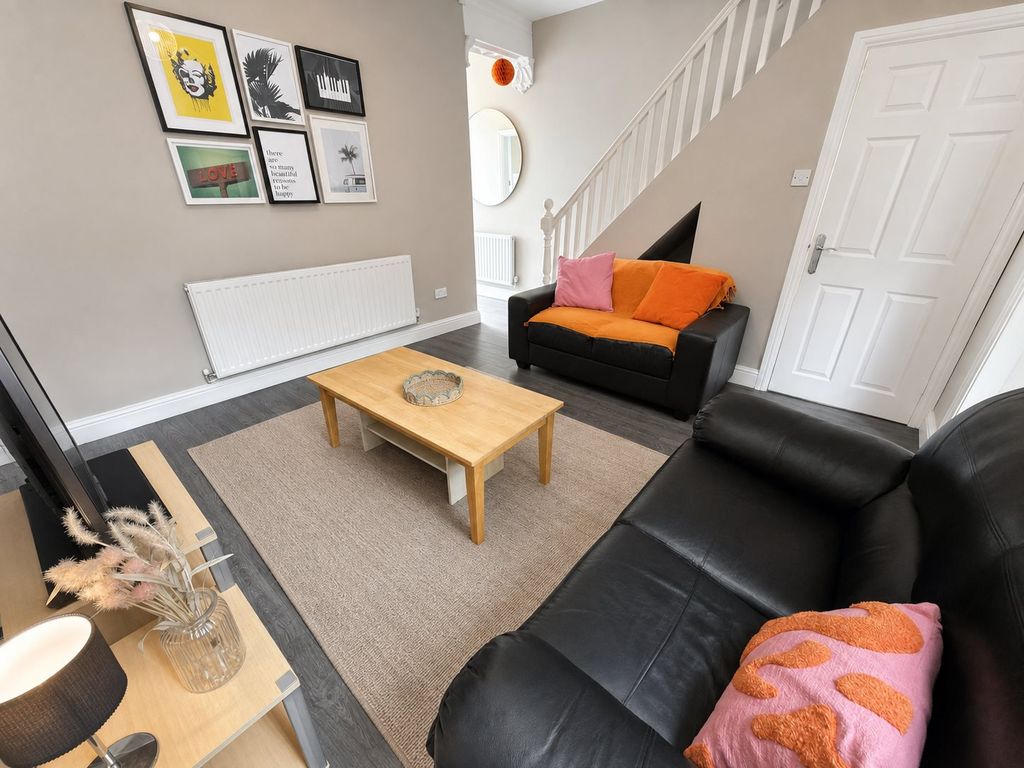 Property photo 2 of 10 Image 04