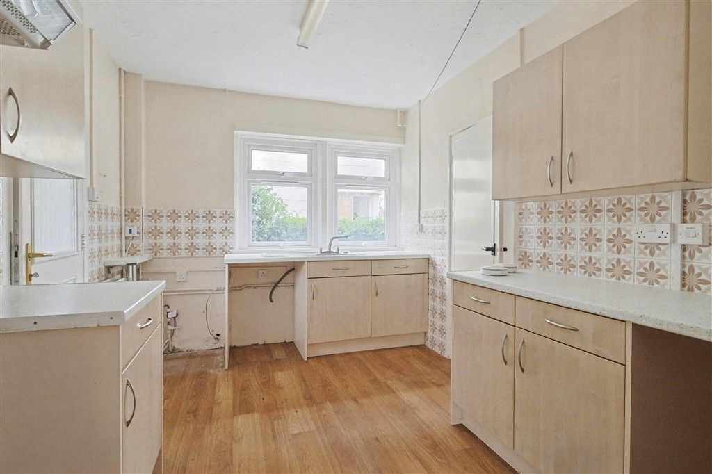 Property photo 3 of 5