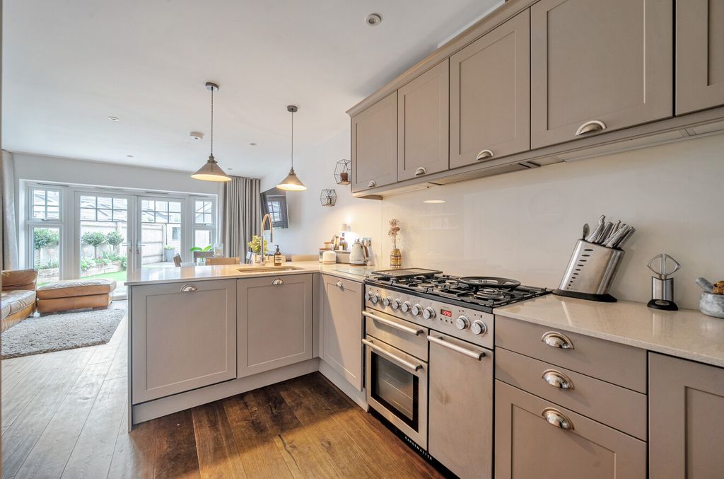 Property photo 3 of 17 1348480-14-68B875...