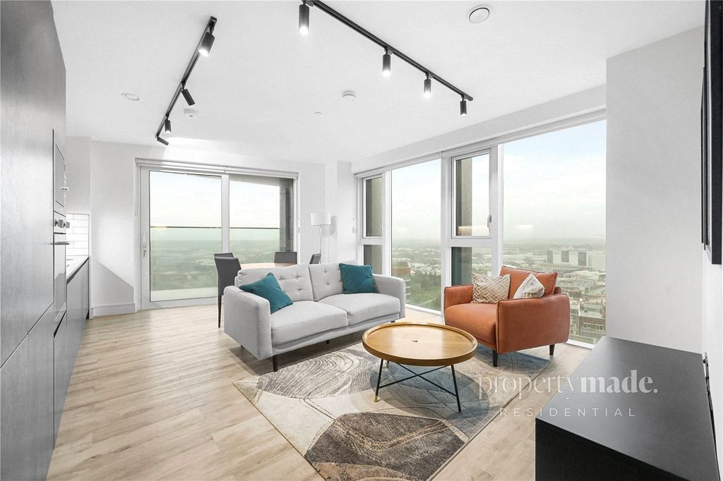 Property photo 3 of 32 Picture No. 19