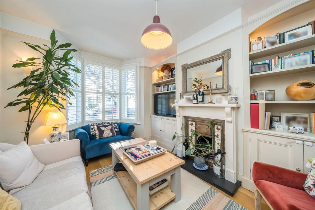 Property photo 2 of 9