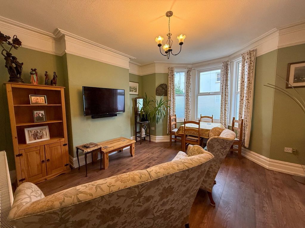 Property photo 3 of 14