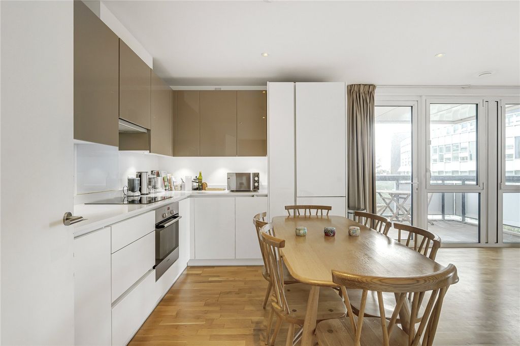 Property photo 3 of 11 Open Plan Kitchen