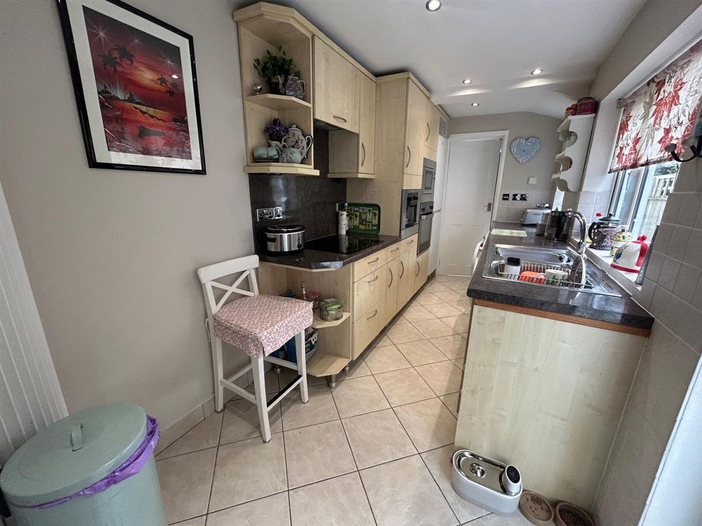 Property photo 2 of 15 4F11Ffc4-6E55-4c3c-9914-951bae1Ac52A.Jpg