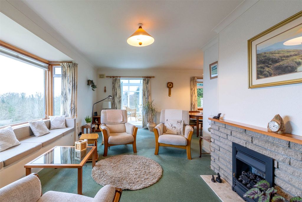 Property photo 2 of 39 Picture No. 02