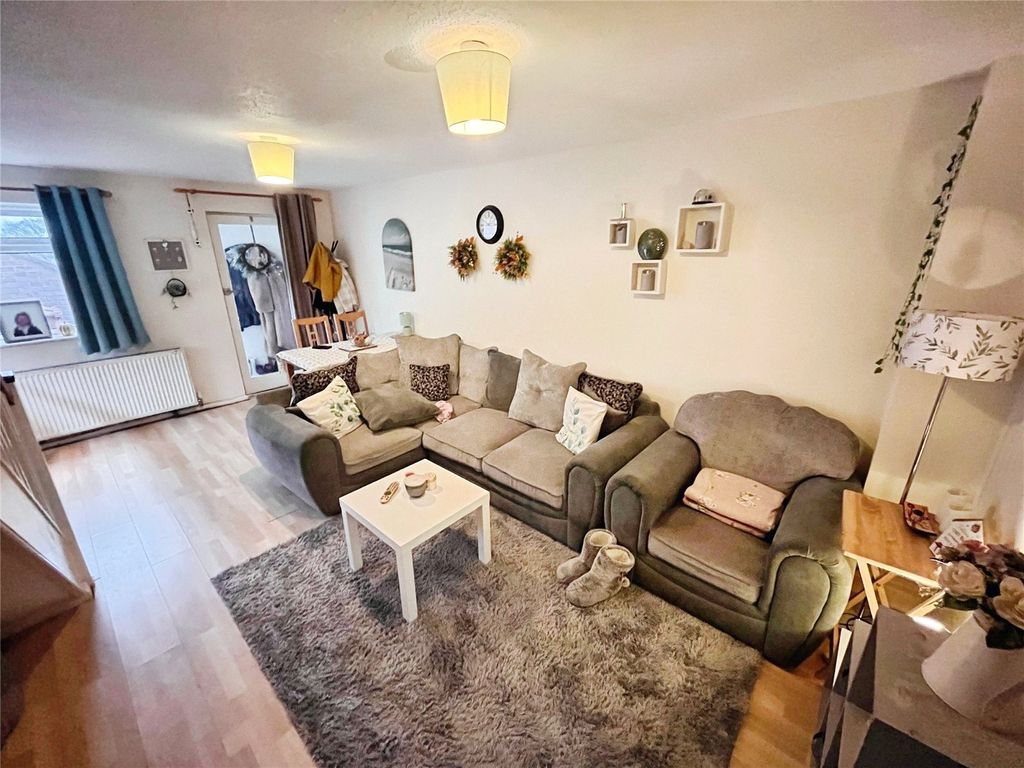 Property photo 3 of 11 Picture No. 16