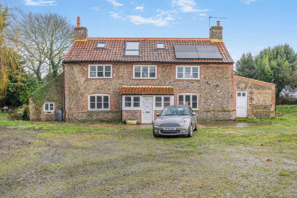 Property photo 2 of 18