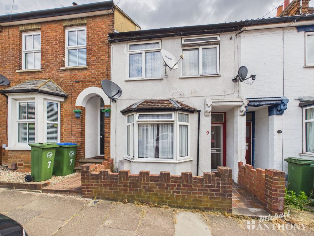 Property photo 1 of 10 Cam03852G0-Pr0715-Still011