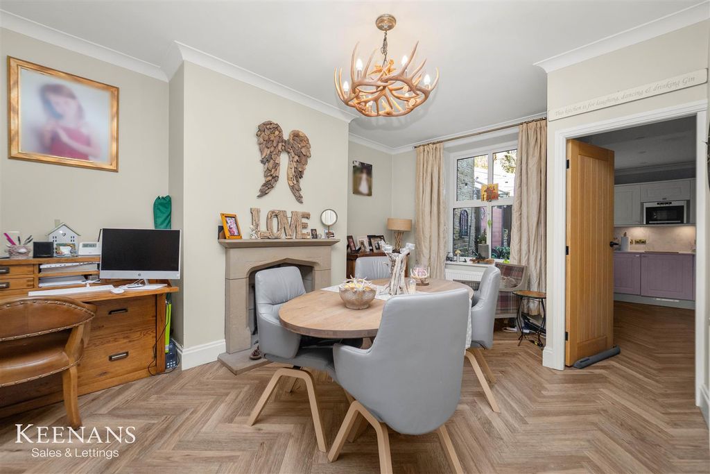 Property photo 3 of 53 3.Jpg