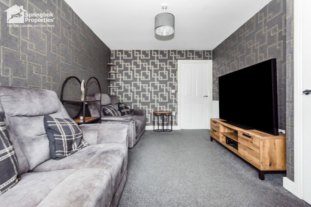 Property photo 3 of 13 Image 3