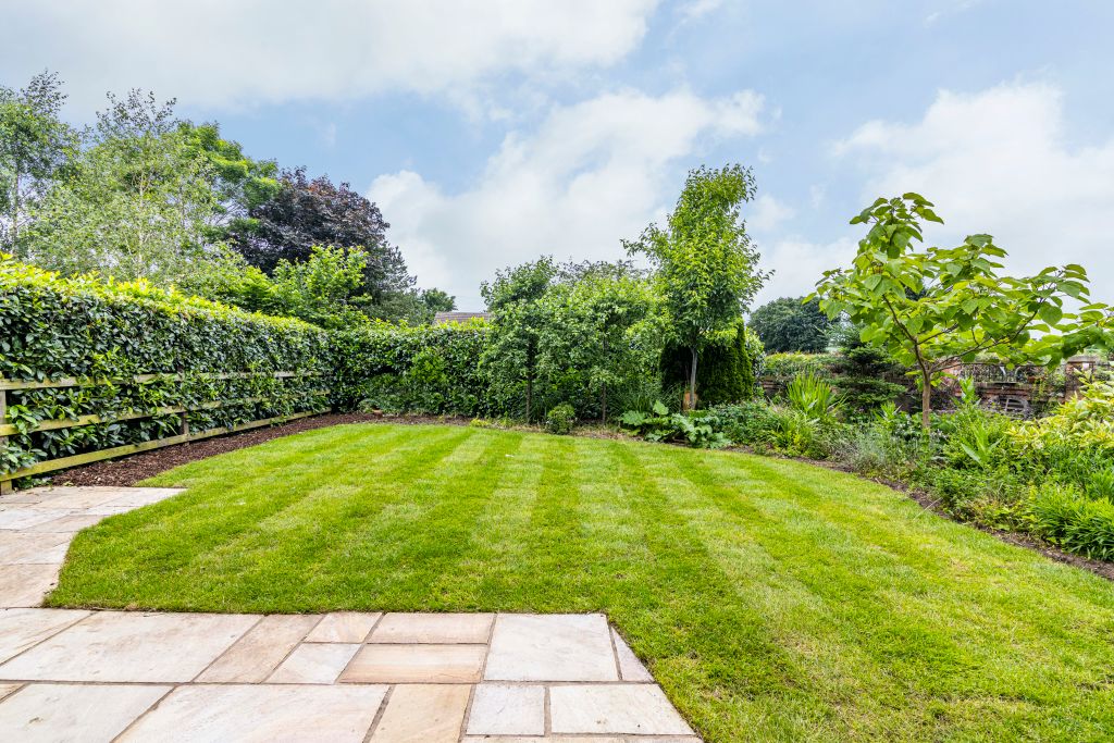 Property photo 3 of 31