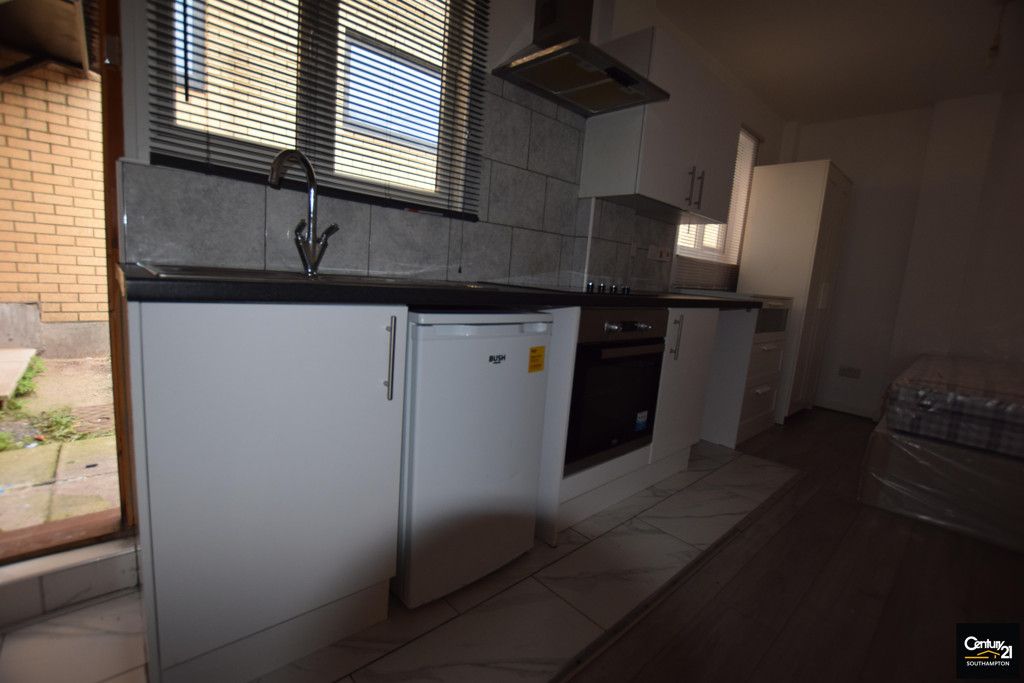 Property photo 2 of 3