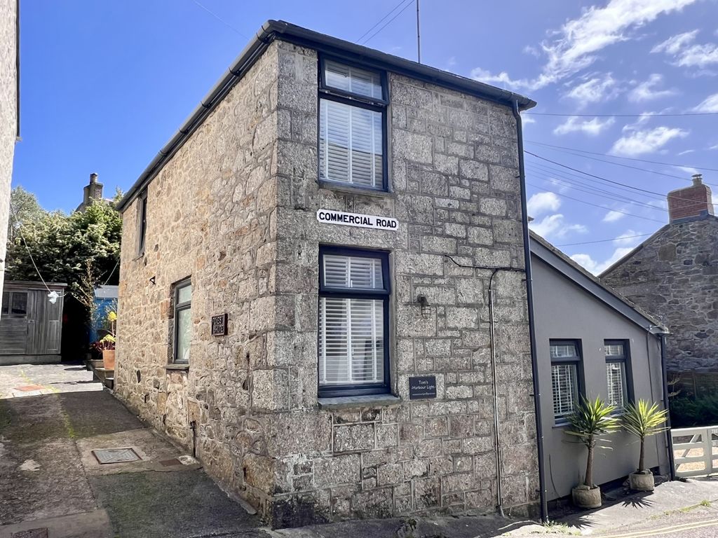 Property photo 1 of 13 2Â Bedroom Detached House For Sale