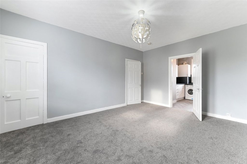 Property photo 3 of 20 Picture No. 15