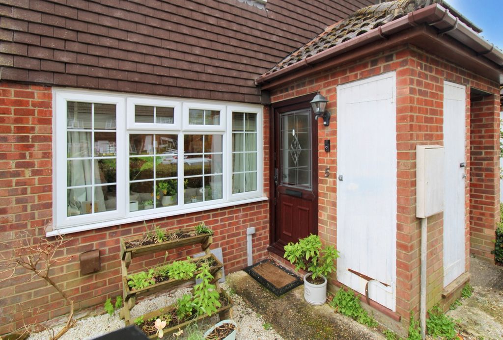 Property photo 1 of 11 Img_0818