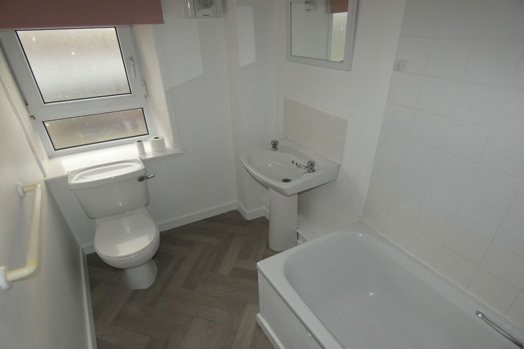 Additional image 9 of 2 bed flat for sale75, Longate, Peterhead AB421Je AB42