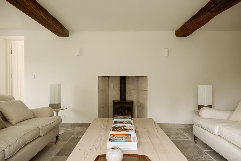 Property photo 3 of 37