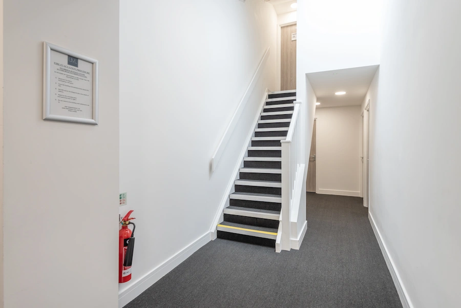 Property photo 2 of 4 Entry Corridor