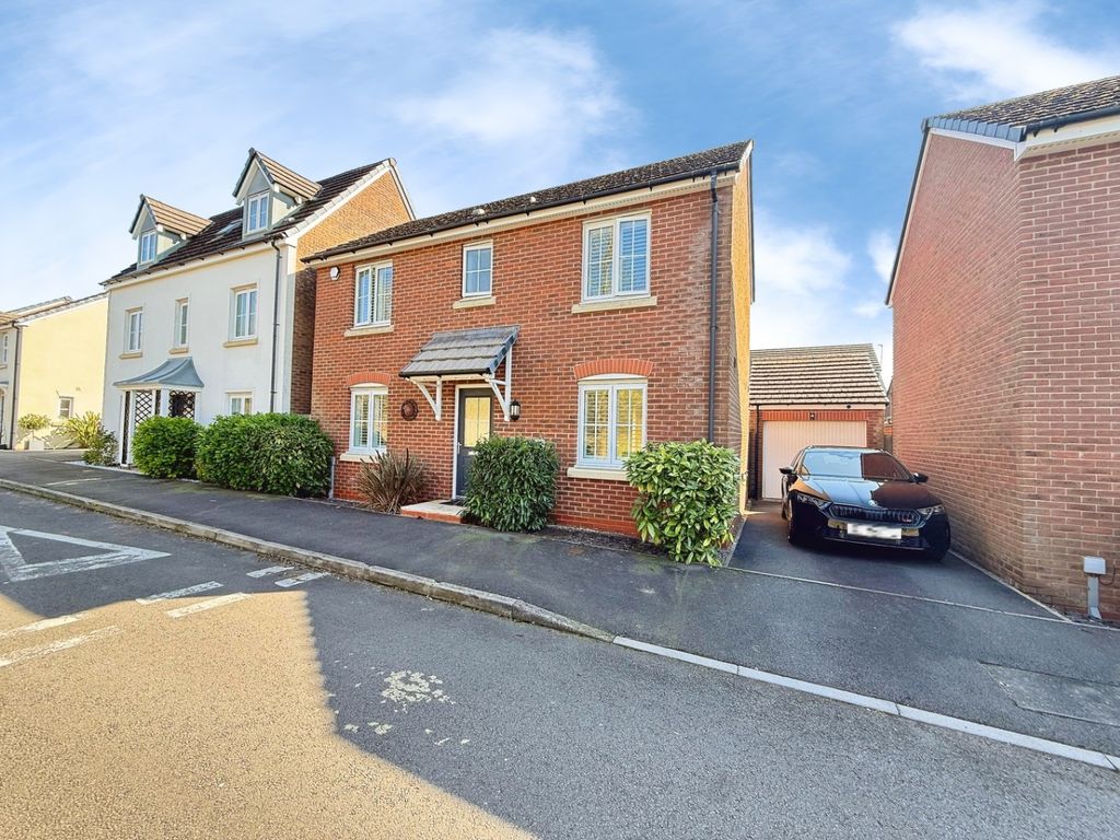 Property photo 2 of 32 4975384