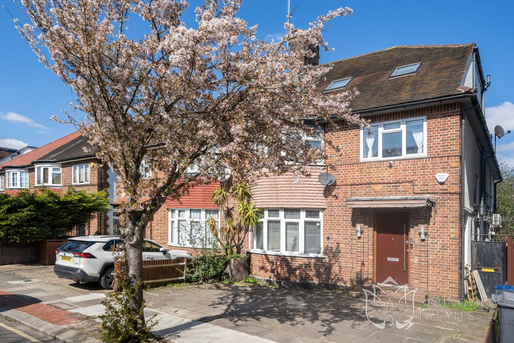 Property photo 1 of 13
