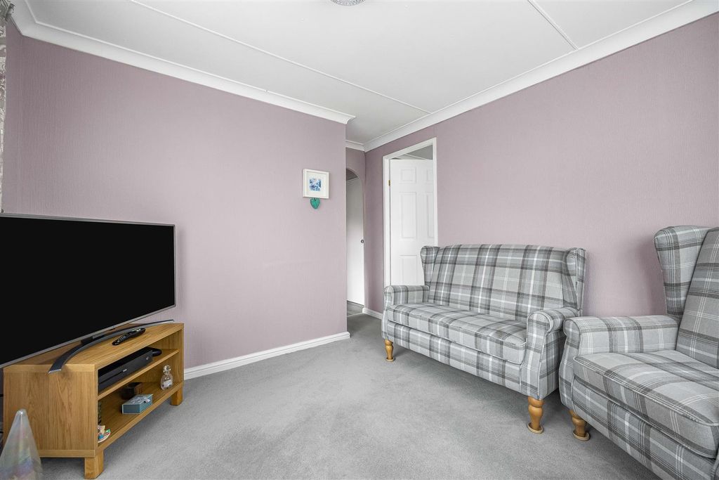Property photo 3 of 17 12_80792.Jpg