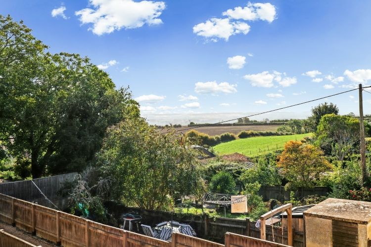 Property photo 3 of 9 340545