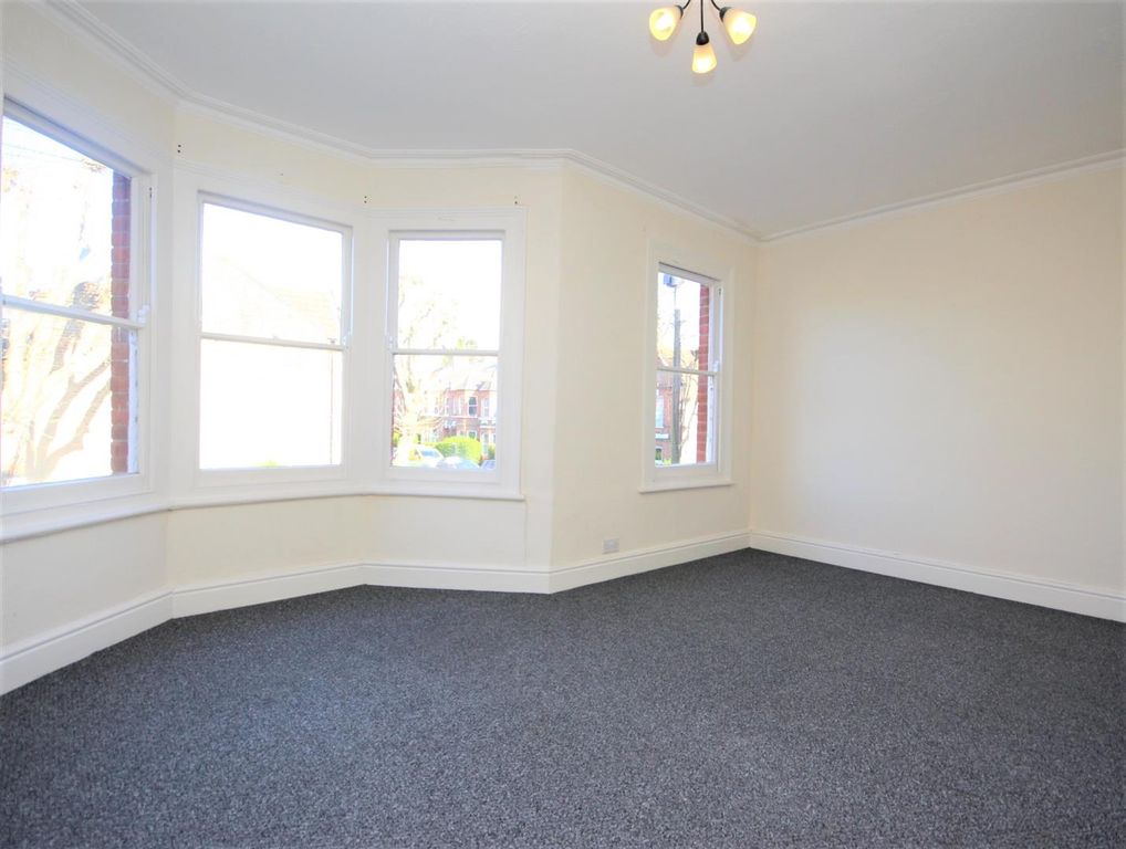Property photo 3 of 9 Living Room (2).Jpg