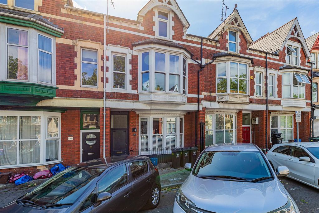 Property photo 3 of 15 Penylan Road 15, 1-13.Jpg