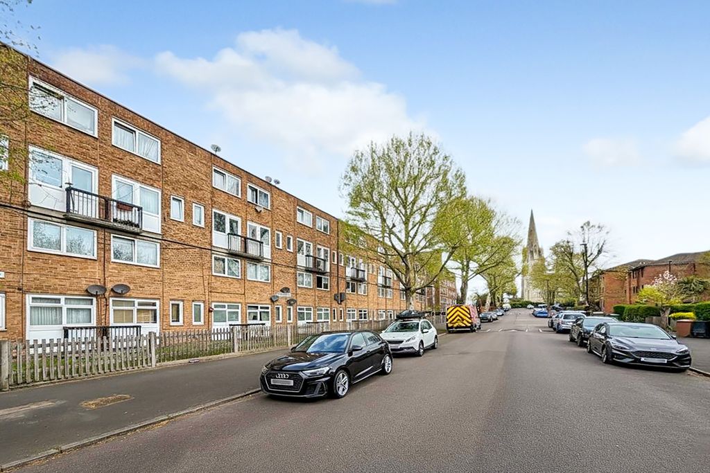 Property photo 1 of 14